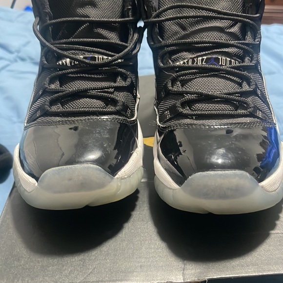 Jordan 11 Space Jams - Picture 4 of 7